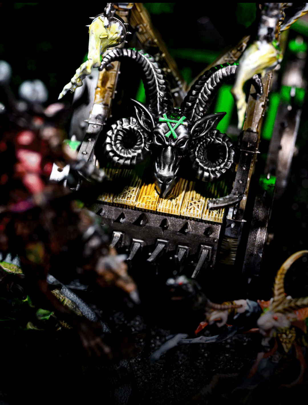 Fantasy Behemoth-Inspired Brooch | Handcrafted Monster Badge | Wargame Aesthetic Pin | Collectible Fan Accessory